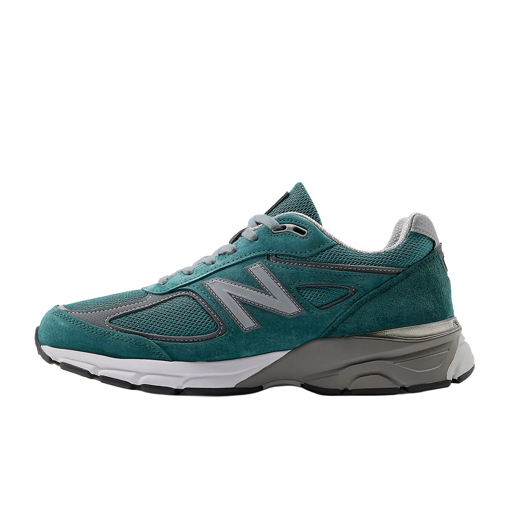 New Balance 990V4