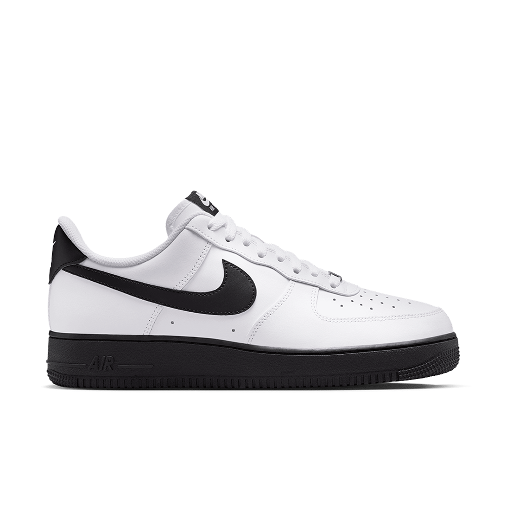 Nike Air Force 1 '07